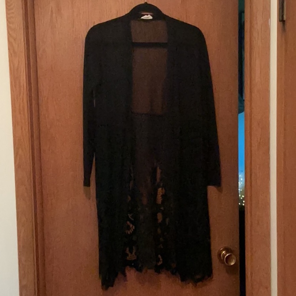 Elegant Black Lace Women's Coat
